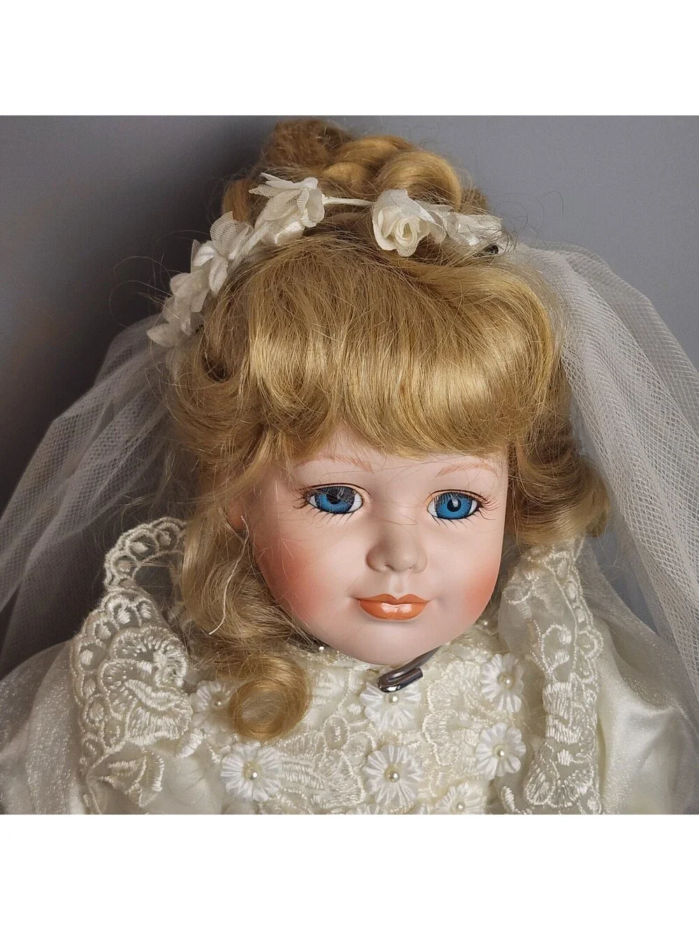 Chatelaine Porcelain Bride Doll Blonde Curly Hair Lace Wedding Dress w/Stand